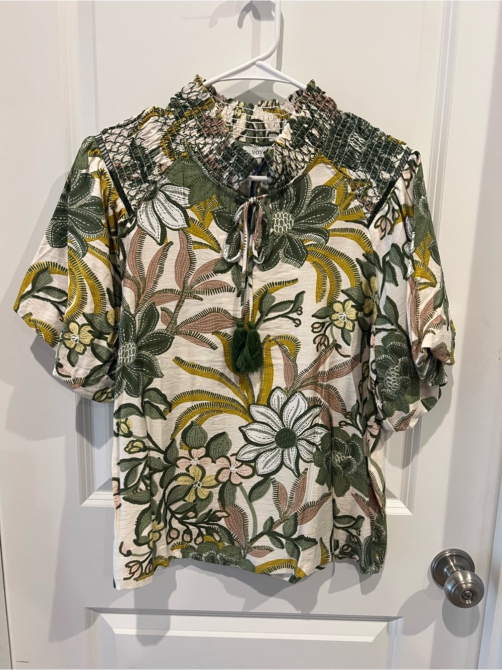 NWT Floral Smocked Neck Puff Sleeve Blouse - Green Multi Size Large
